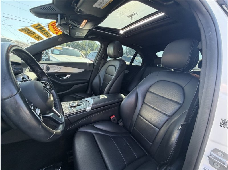 Used 2020 Mercedes-Benz C 300 Sedan w/ Premium Package image 16