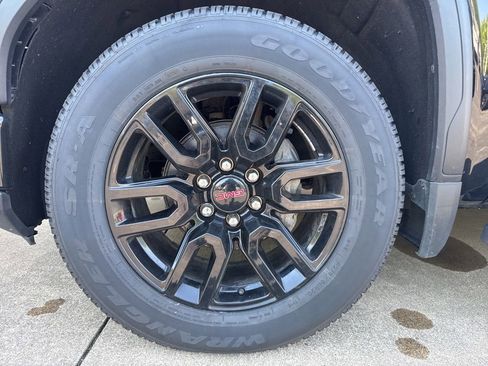 Used 2024 GMC Sierra 1500 Elevation w/ X31 Off-Road Package AWD/4WD image 26
