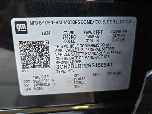 Used 2025 Chevrolet Equinox EV LT w/ Convenience Package image 31