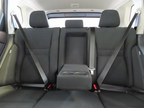 Used 2023 Nissan Rogue S image 25