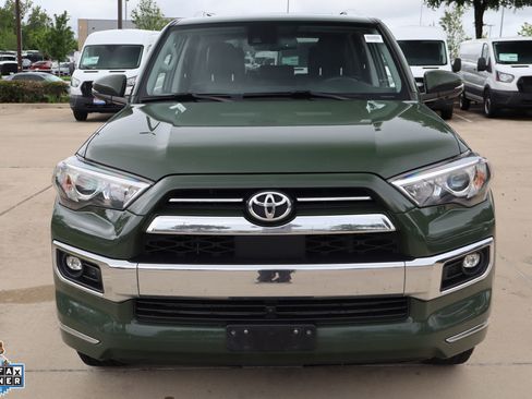 Used 2022 Toyota 4Runner Limited AWD/4WD image 9
