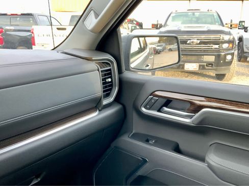 New 2026 GMC Sierra 1500 Elevation image 42