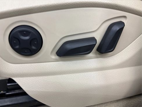 Used 2017 Audi Q7 3.0T Premium Plus w/ Premium Plus Package image 25