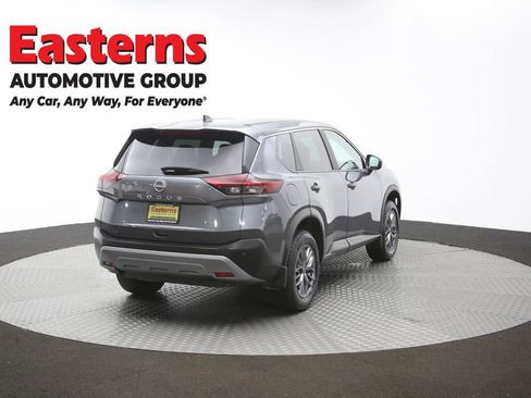 Used 2023 Nissan Rogue S AWD/4WD image 40