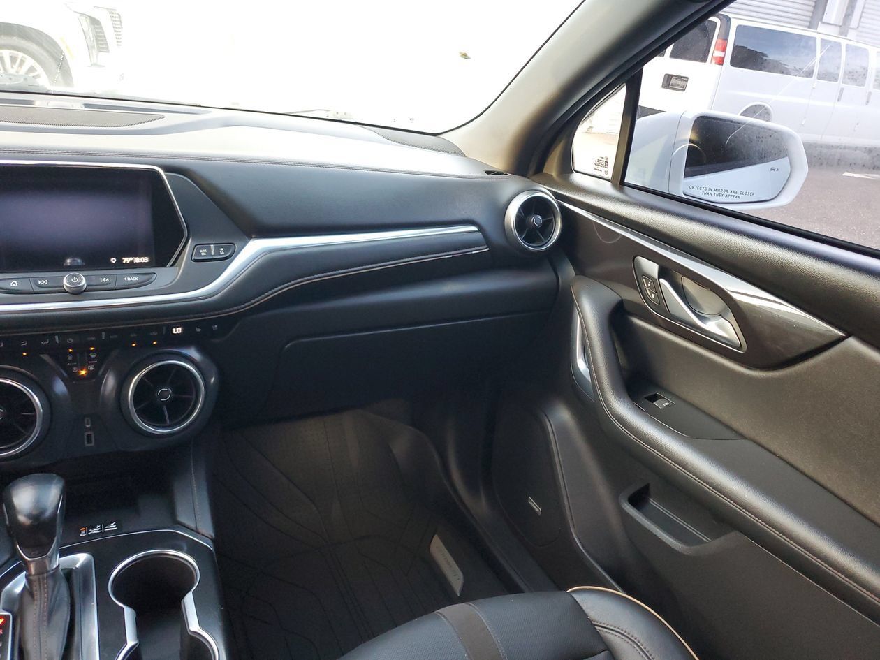 Used 2019 Chevrolet Blazer Premier w/ Sun and Wheels Package FWD image 14