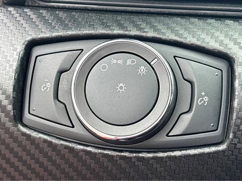 Used 2019 Ford Mustang Coupe image 13