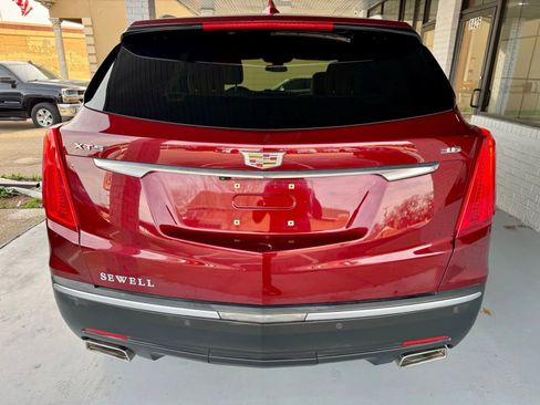 Used 2017 Cadillac XT5 Luxury w/ Driver Awareness Package image 4