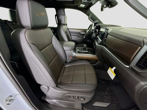 New 2026 Chevrolet Silverado 1500 High Country w/ High Country Premium Package AWD/4WD image 29