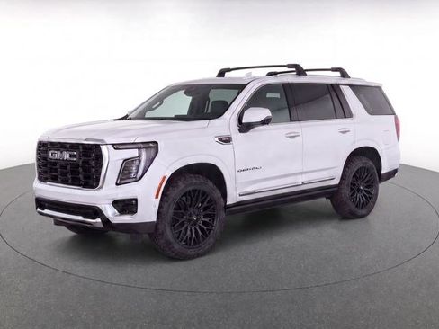 Used 2025 GMC Yukon XL Denali w/ Denali Reserve Package AWD/4WD image 7