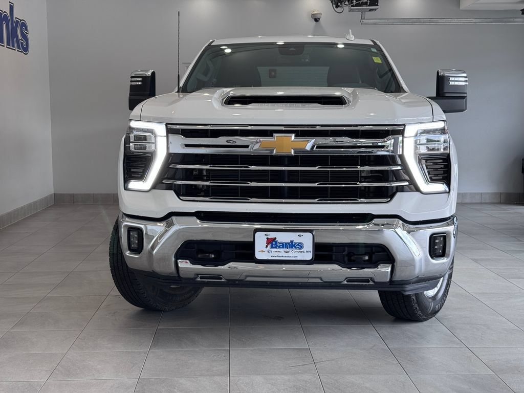 Certified 2024 Chevrolet Silverado 2500 LTZ AWD/4WD image 3