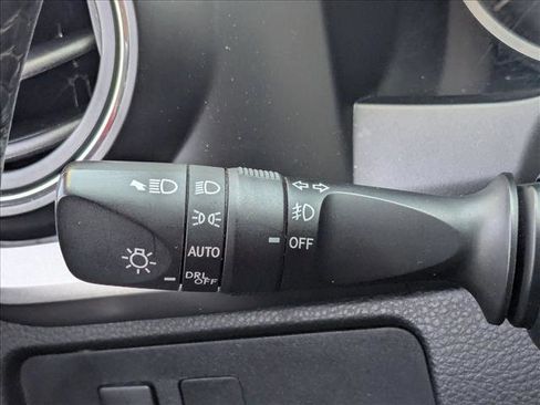 Used 2022 Toyota Tacoma SR5 image 12