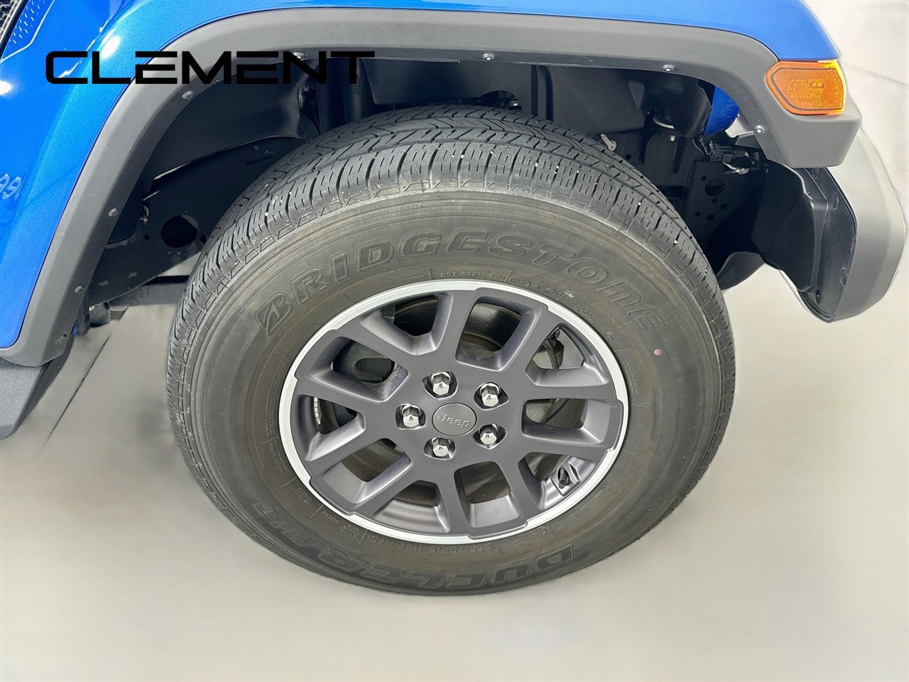 Used 2021 Jeep Gladiator Overland w/ Popular Equipment Package AWD/4WD image 36
