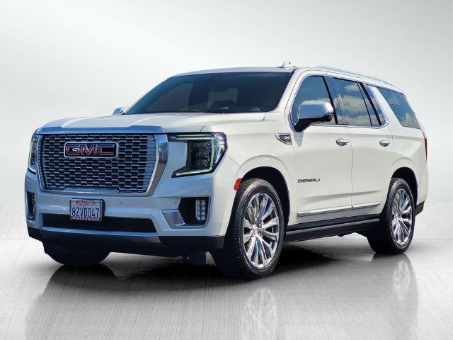 Used 2022 GMC Yukon Denali w/ Denali Premium Package AWD/4WD image 8