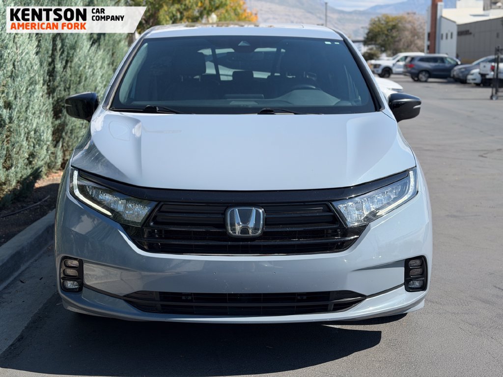 Used 2023 Honda Odyssey Sport image 2