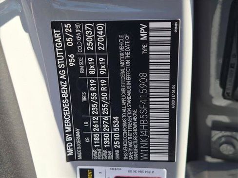Used 2025 Mercedes-Benz GLC 300 4MATIC image 22