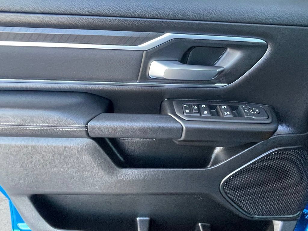 New 2026 RAM 1500 Big Horn AWD/4WD image 6