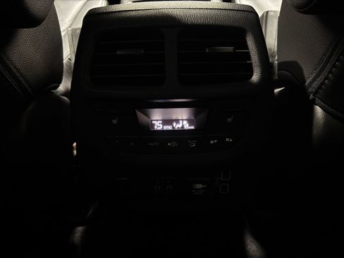 Used 2022 Honda Pilot Touring image 30