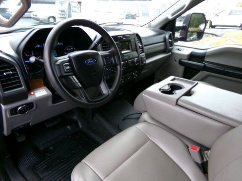 Used 2017 Ford F450 XL image 17