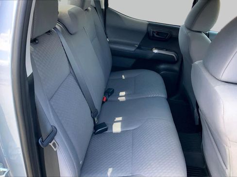 Used 2021 Toyota Tacoma SR5 RWD image 18