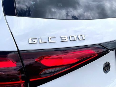 Used 2026 Mercedes-Benz GLC 300 4MATIC image 8