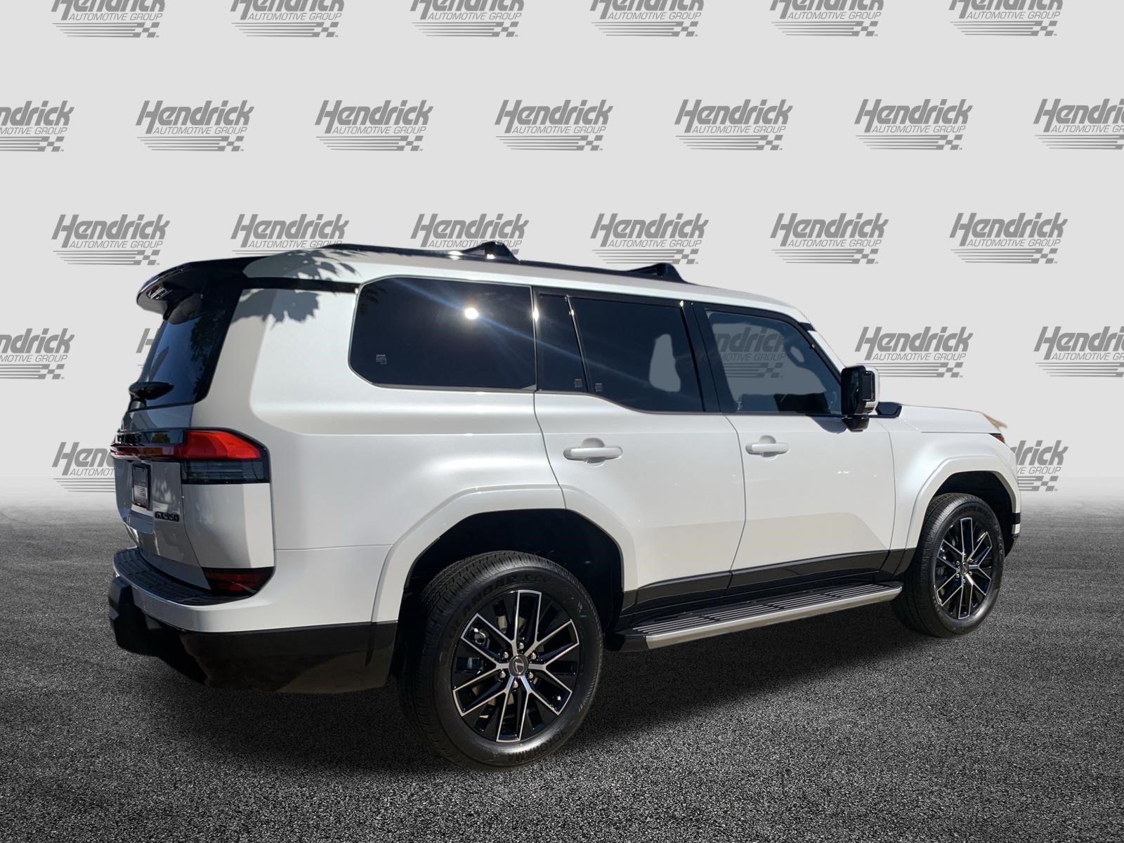 Used 2026 Lexus GX 550 w/ Accessory Package (2T) AWD/4WD image 10