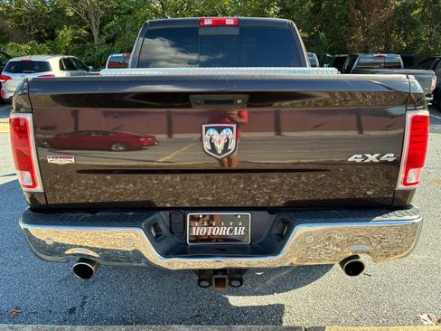 Used 2017 RAM 1500 Laramie w/ Convenience Group image 6