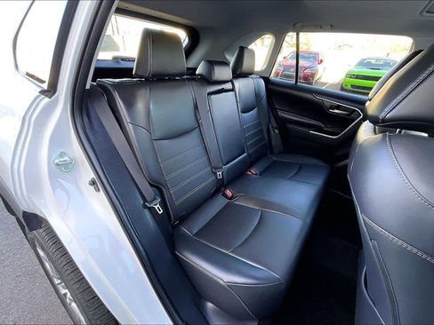 Used 2025 Toyota RAV4 XLE Premium image 21
