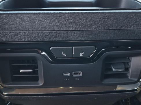 Certified 2023 GMC Sierra 1500 AT4X AWD/4WD image 17