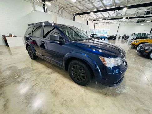 Used 2018 Dodge Journey SE image 6