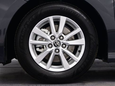 Used 2025 Toyota Camry LE w/ Convenience Package image 37