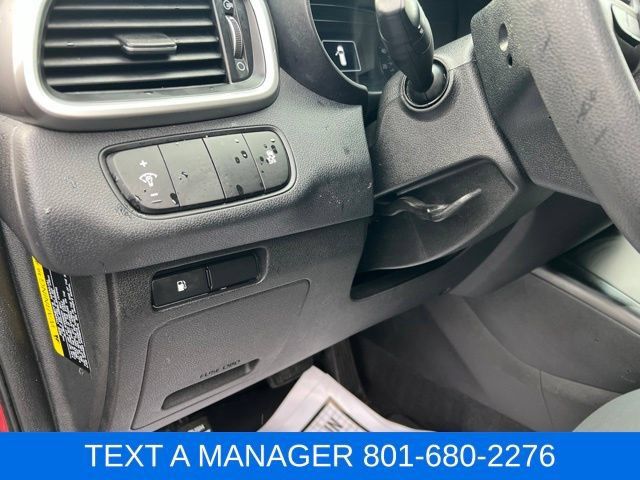 Used 2018 Kia Sorento LX AWD/4WD image 19