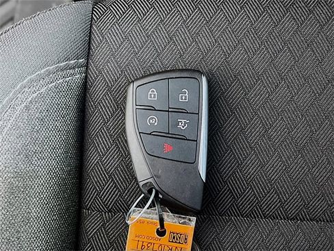 Used 2022 GMC Yukon SLE w/ Gmc Pro Safety Plus Package image 28