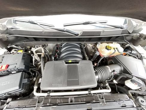 Used 2021 Chevrolet Silverado 1500 LT AWD/4WD image 23