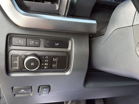 Used 2023 Ford F250 Lariat w/ Lariat Ultimate Package image 18