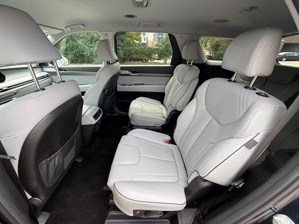 Used 2024 Hyundai Palisade SEL FWD image 8