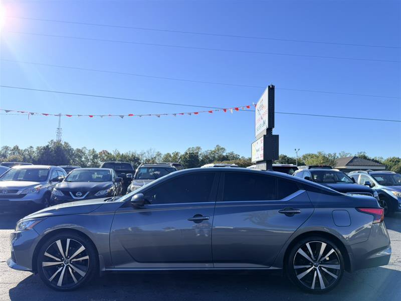 Used 2021 Nissan Altima 2.5 SR w/ SR Premium Package FWD image 7