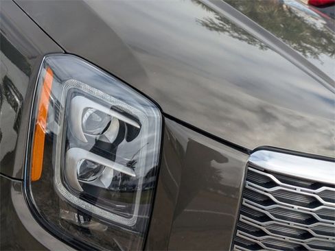 Used 2020 Kia Telluride SX w/ SX Prestige Package image 8
