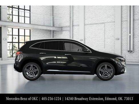 New 2026 Mercedes-Benz GLA 250 4MATIC image 2