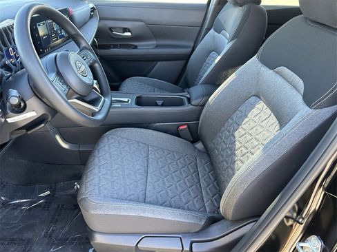 New 2026 Nissan Kicks SV image 16