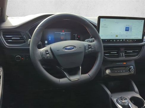 New 2025 Ford Escape ST-Line w/ Tech Pack #1 image 17