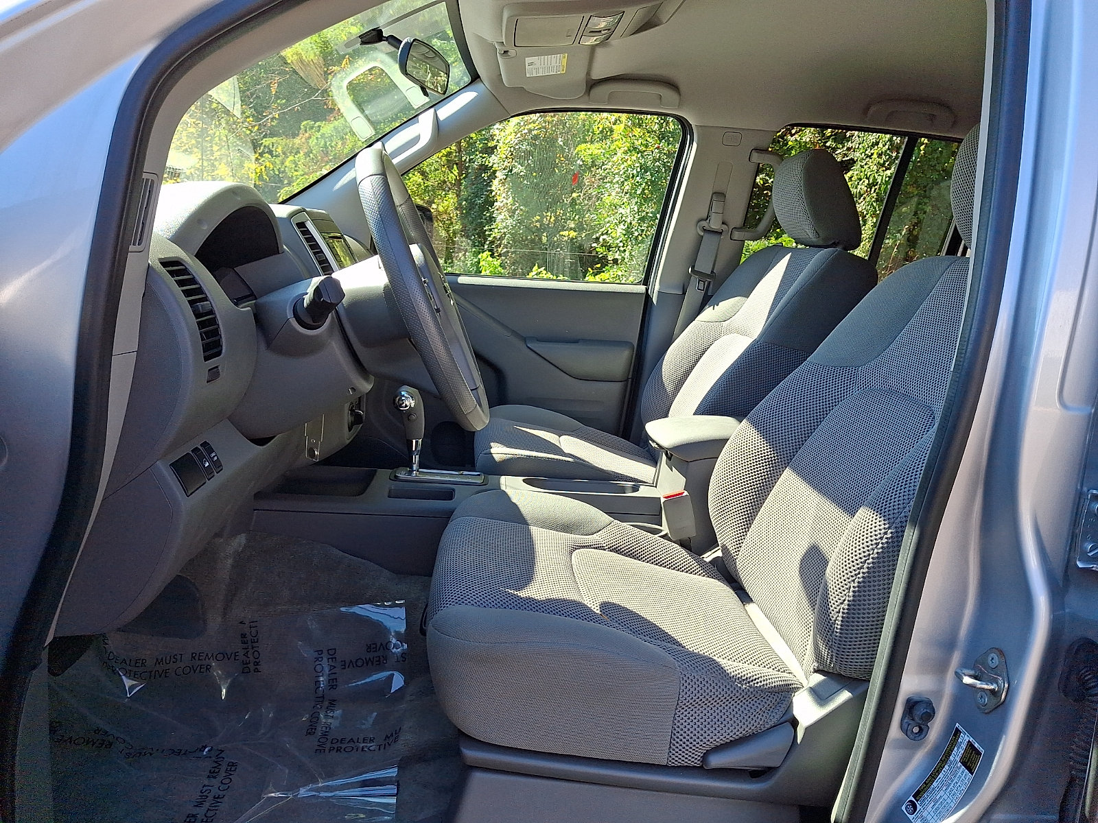 Used 2017 Nissan Frontier S w/ S Work Truck Package (4X4) image 16