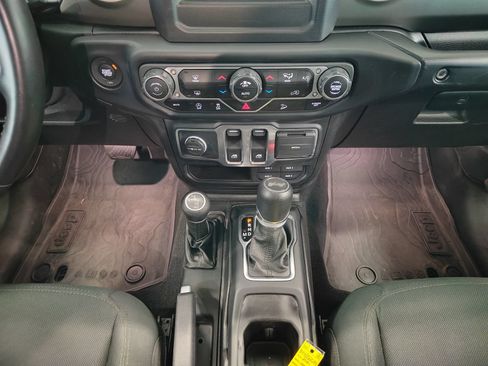 Used 2021 Jeep Wrangler Sport AWD/4WD image 23