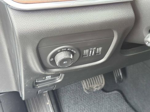 New 2025 Jeep Grand Cherokee Summit w/ Obsidian Package image 21