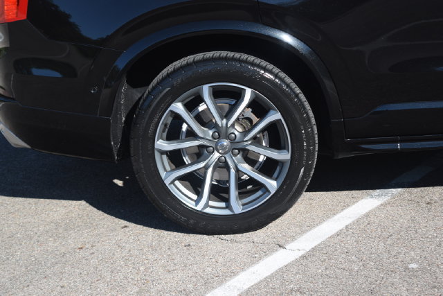 Used 2017 Volvo XC90 T6 Momentum w/ Vision Package AWD/4WD image 33