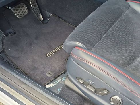 Used 2022 Genesis GV70 3.5T Sport w/ Sport Prestige Package AWD/4WD image 28