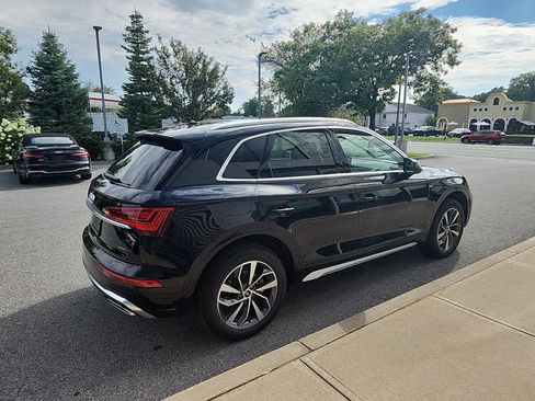 Used 2023 Audi Q5 2.0T Premium w/ Convenience Package AWD/4WD image 12