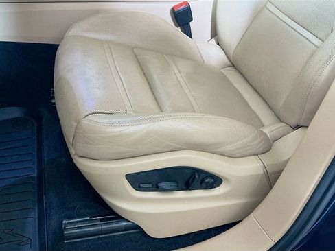 Used 2022 Porsche Cayenne image 20