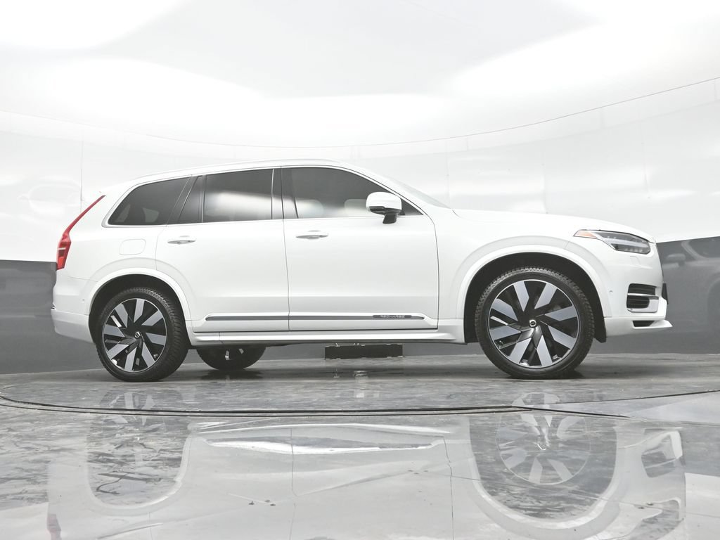 Used 2023 Volvo XC90 T8 Ultimate AWD/4WD image 26