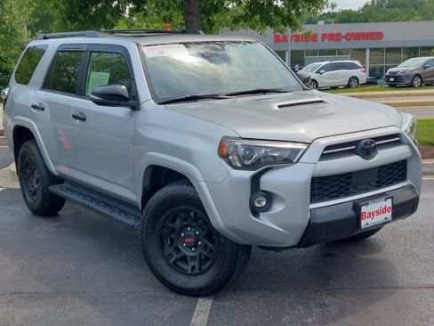 Certified 2021 Toyota 4Runner Venture w/ Moonroof Package AWD/4WD image 43