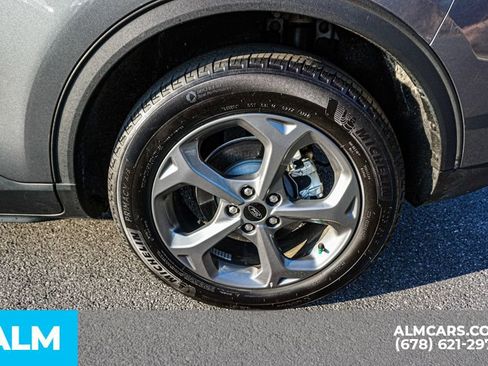 Used 2025 Ford Escape ST-Line image 17